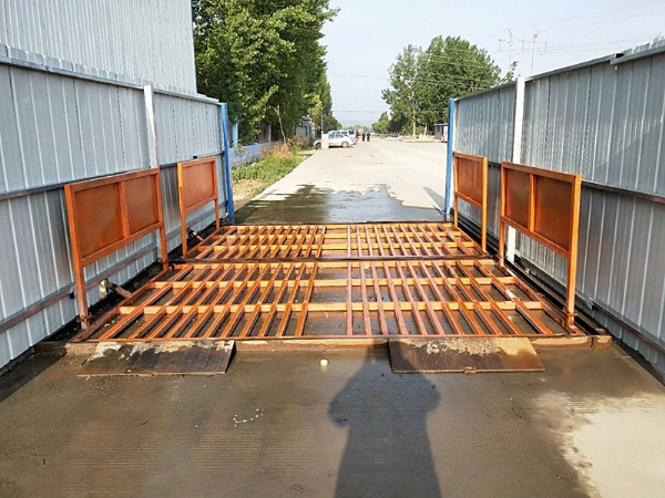 洗車(chē)臺(tái)